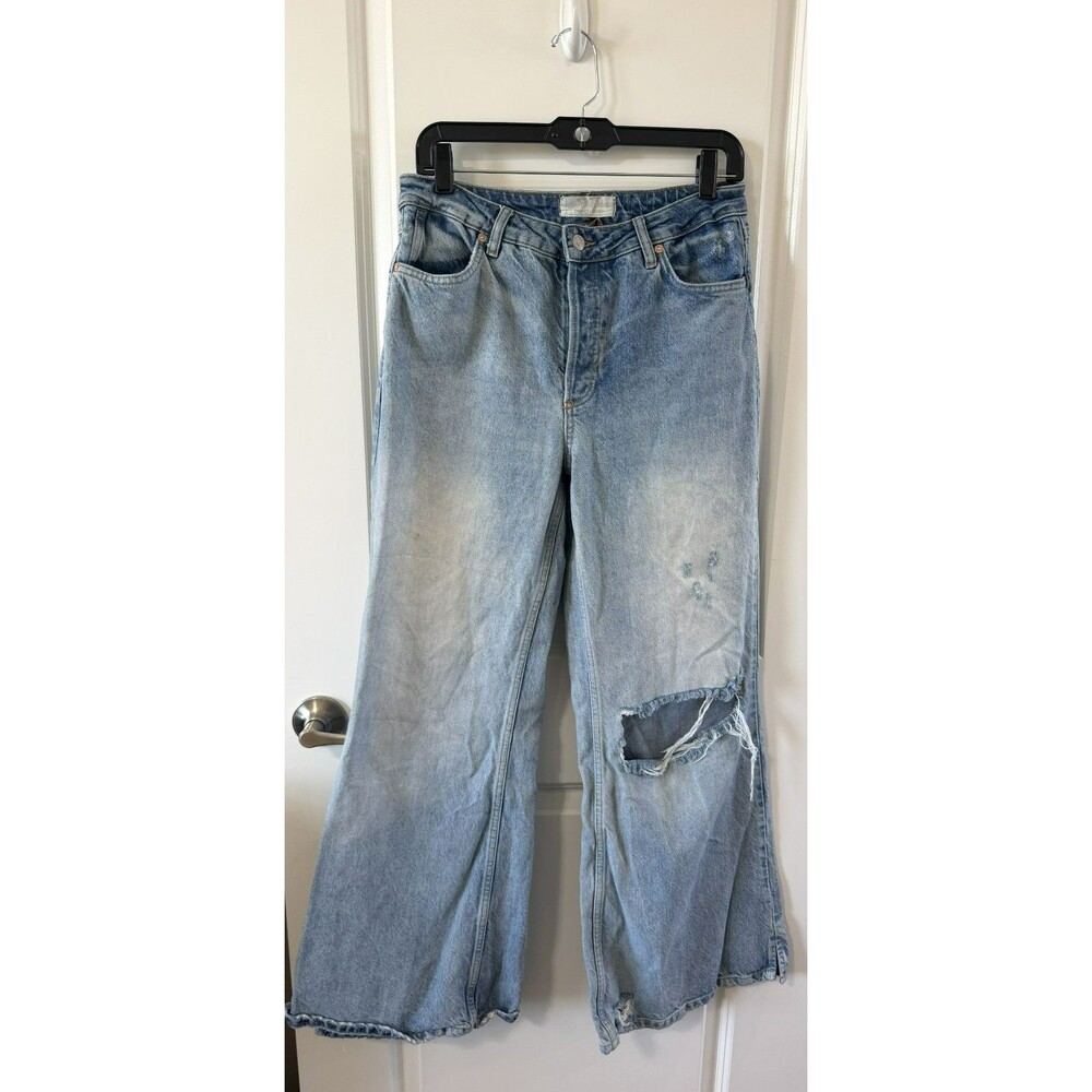 Free People We The Free Womens 27 Distressed Wide Leg Jeans light wash buttonfly